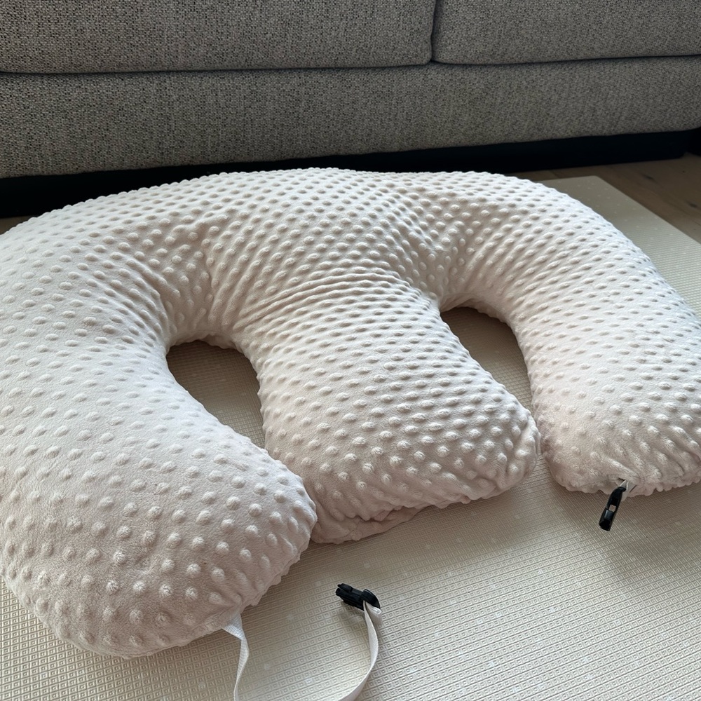 Twin Z Pillow for Breastfeeding